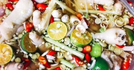 Chân gà ngâm sả tắc