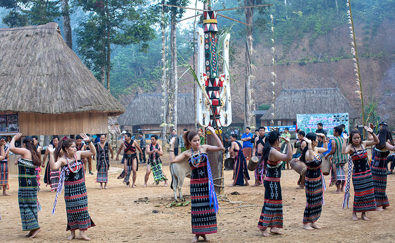 Dân tộc Cơ Tu