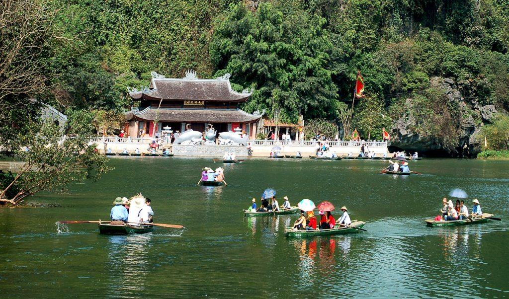 Đền Trình - Chùa Hương Hà Nội