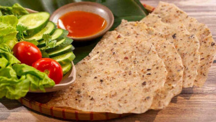 Bánh tráng nước dừa Tam Quan
