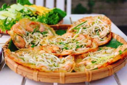 Bánh Xèo Tôm Nhảy Quy Nhơn